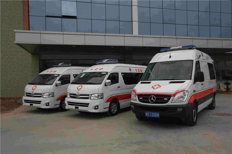 “黑救护车”二次伤害市民？正规救护车租赁服务或成良药02
