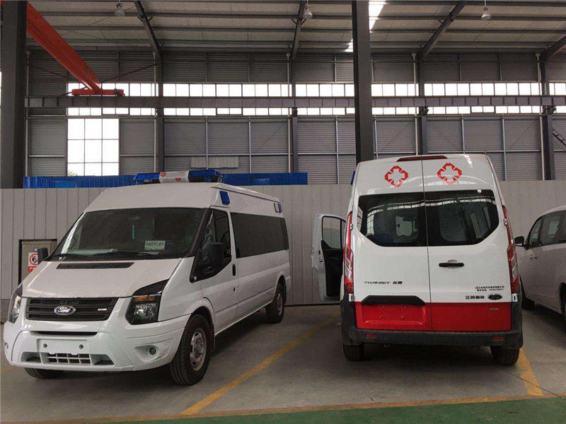 广州救护车厂家跟你聊聊为什么无人避让救护车？01